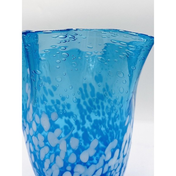 Ruffled Vase Handkerchief Style Hand Blown Glass Blue & White W/ Bubbles 7” Nice - Picture 6 of 6